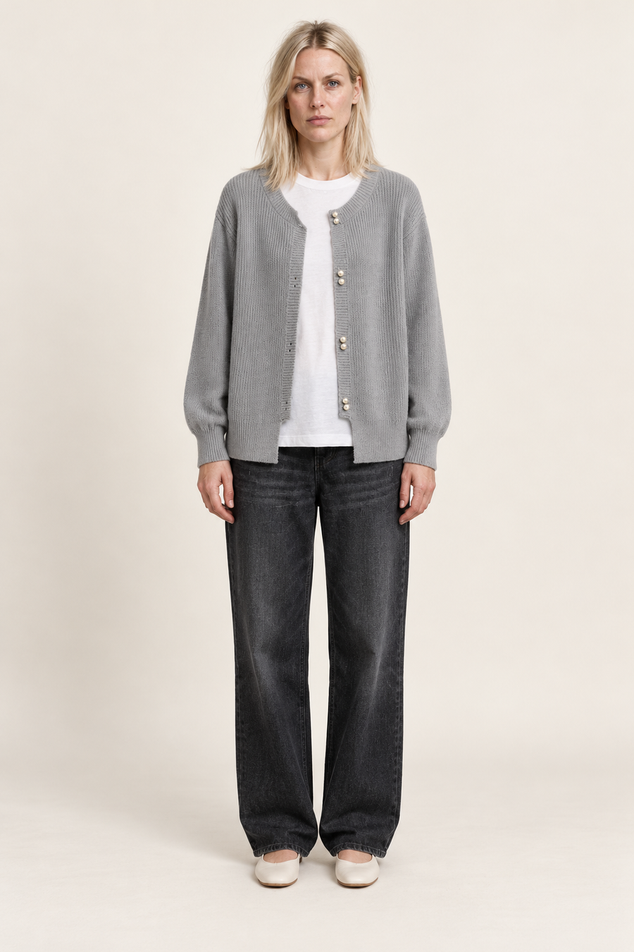Auri | Ribbed Pearl Button Cardigan