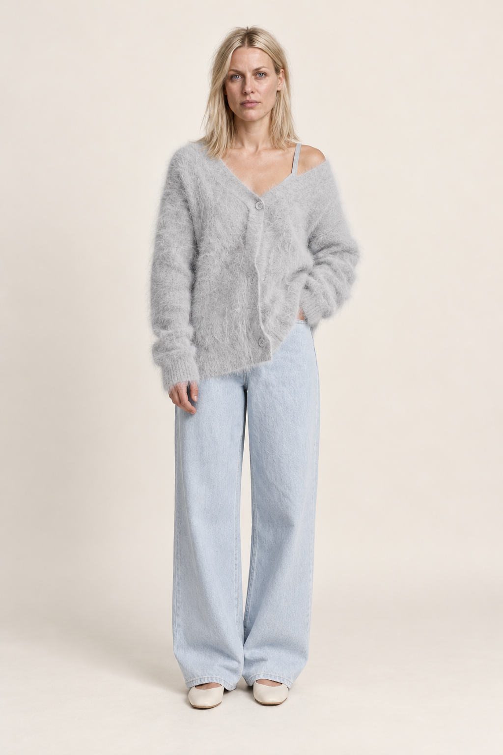 Isolde | Fuzzy Cropped Button Cardigan