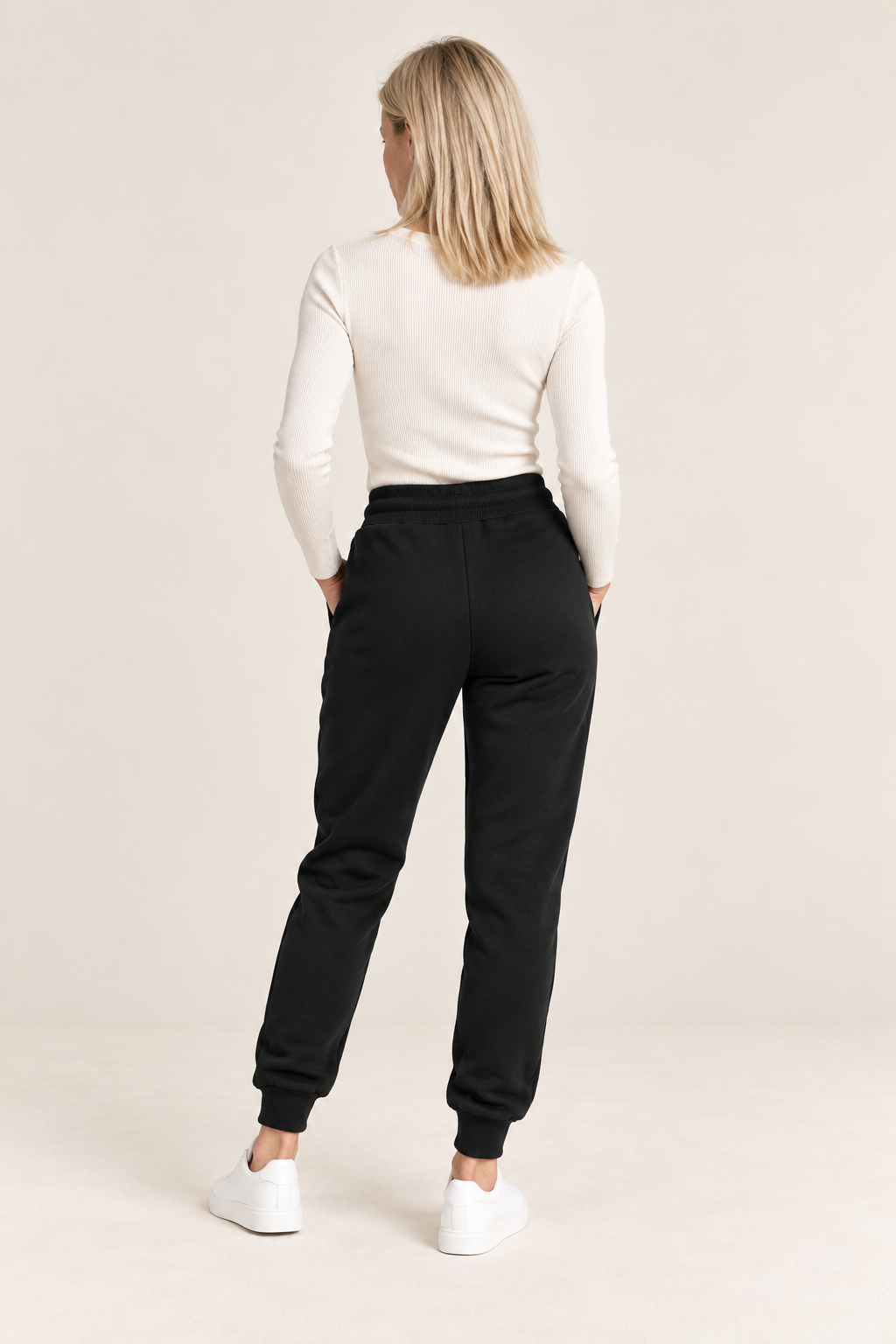 Caia | Fleece-Lined Drawstring Cuffed Jogger Pants