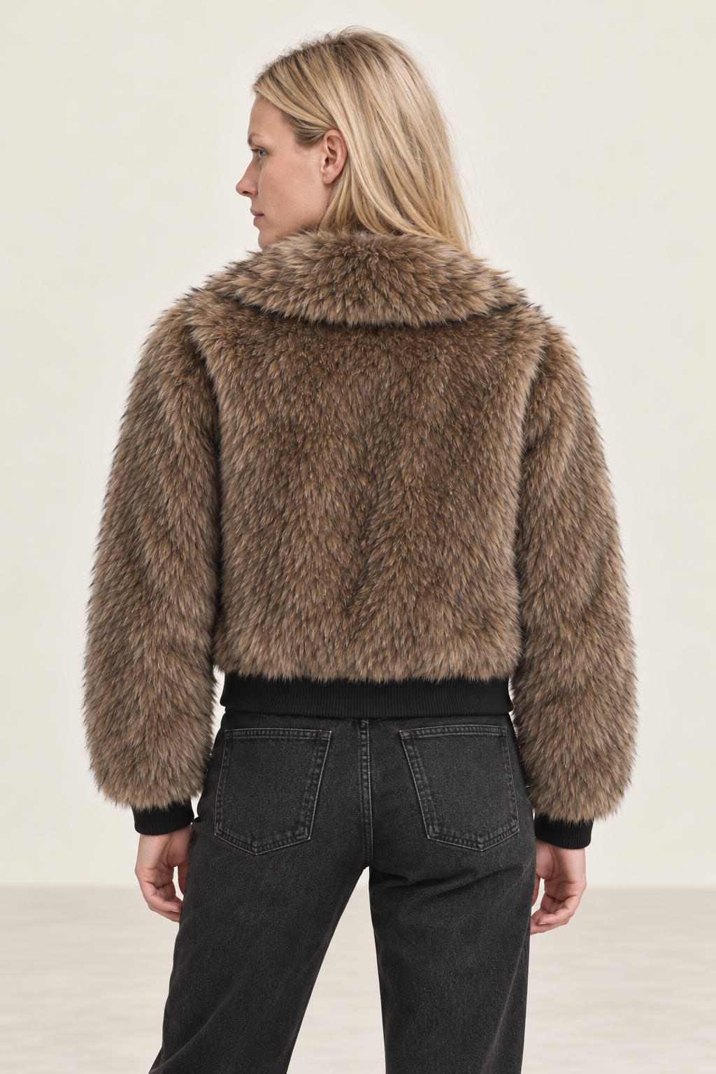Gisela | Collared Zip-Up Faux Fur Cropped Bomber Jacket