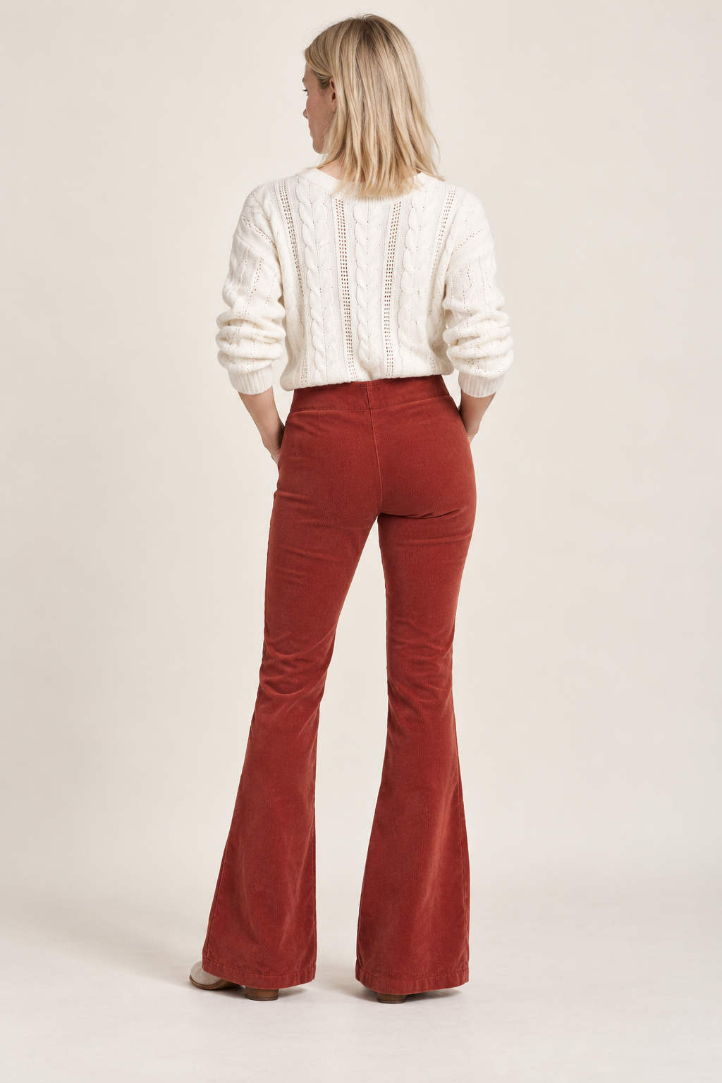 Ninon | High-Waisted Pull-On Corduroy Flare Pants