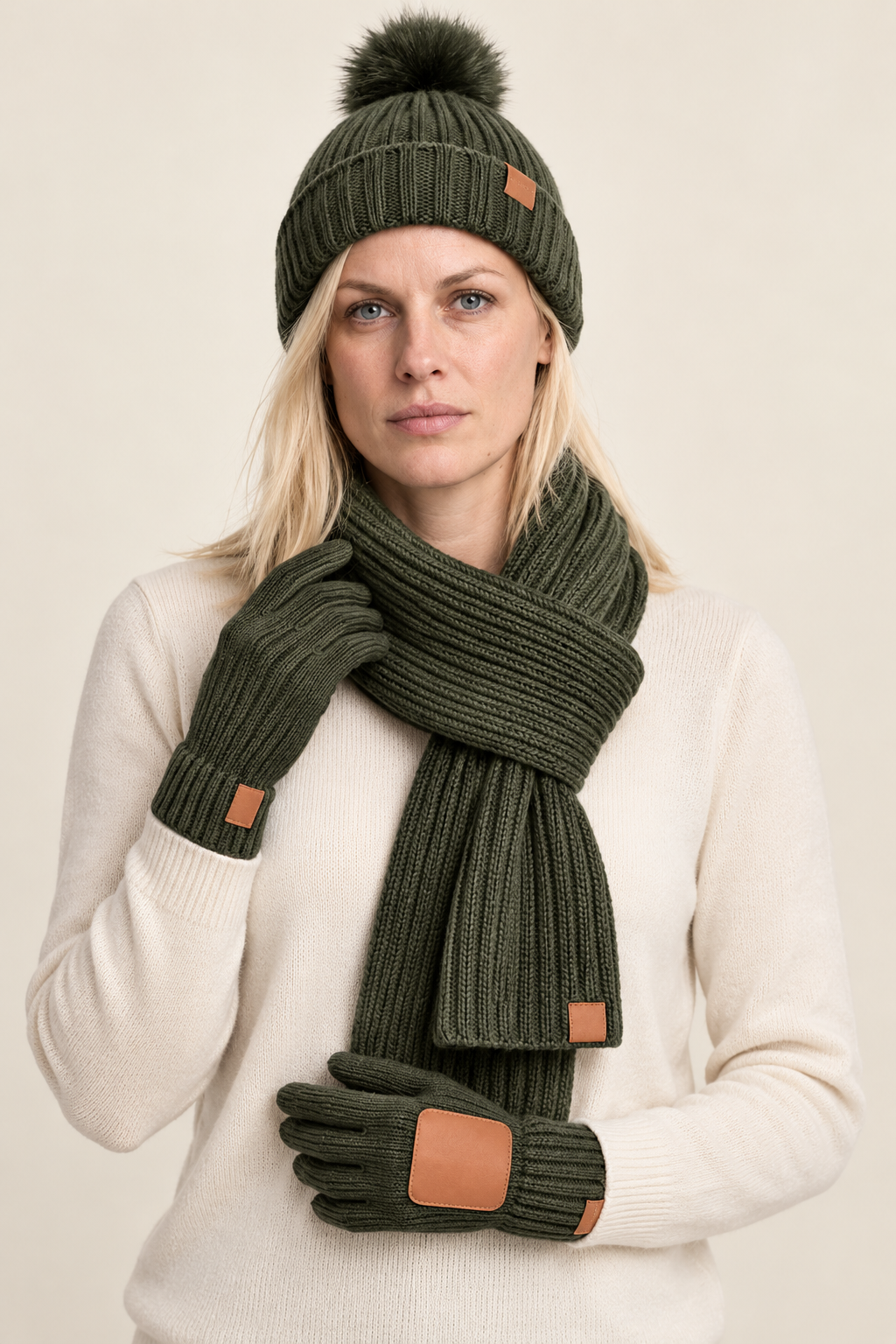 Annelies | Ribbed Pom-Pom Beanie Scarf and Gloves Set