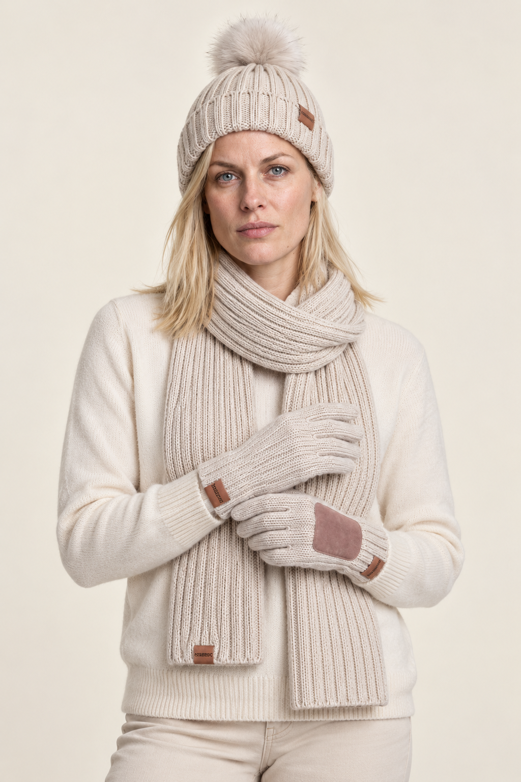 Annelies | Ribbed Pom-Pom Beanie Scarf and Gloves Set
