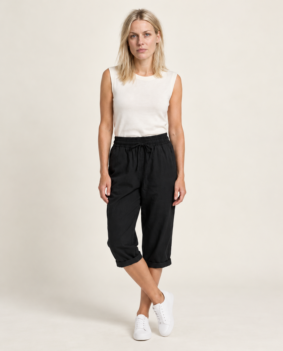 Ruta | Drawstring Rolled-Cuff Cropped Pants
