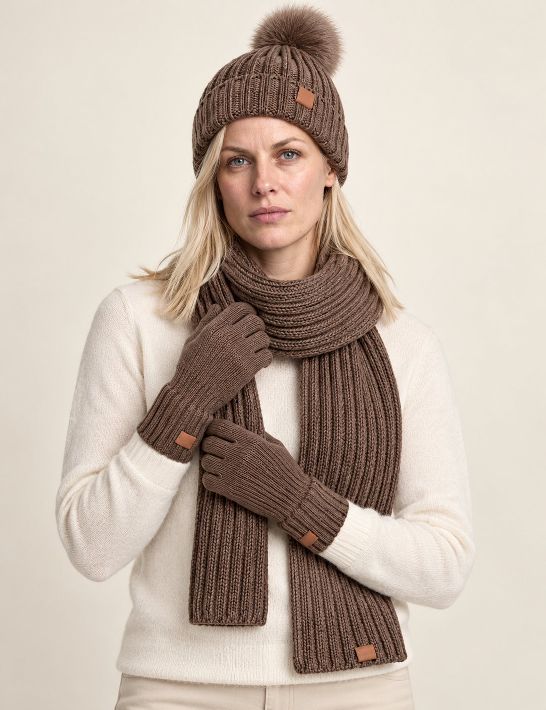 Annelies | Ribbed Pom-Pom Beanie Scarf and Gloves Set