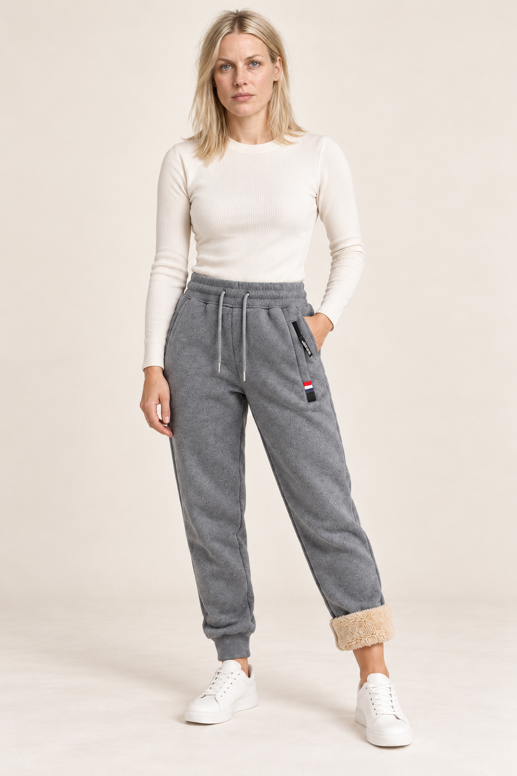 Caia | Fleece-Lined Drawstring Cuffed Jogger Pants