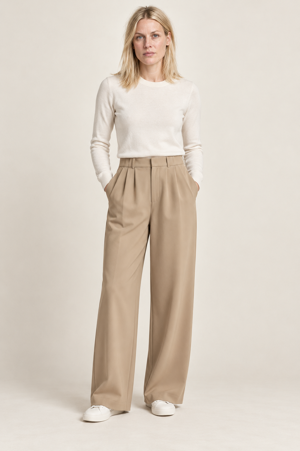 Riikka | High-Waisted Front-Pleat Wide-Leg Trousers