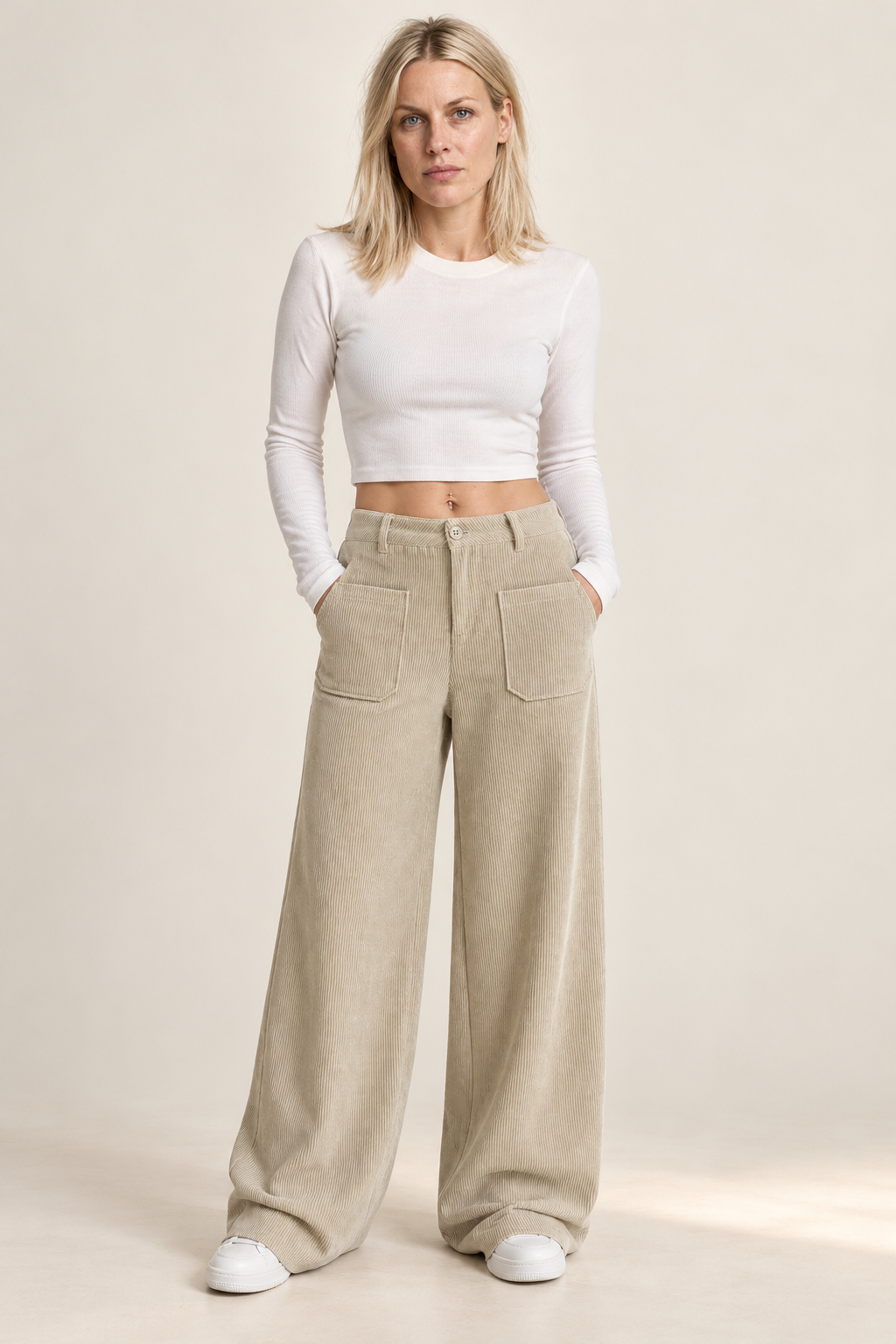 Neve | Patch-Pocket Wide-Leg Corduroy Trousers