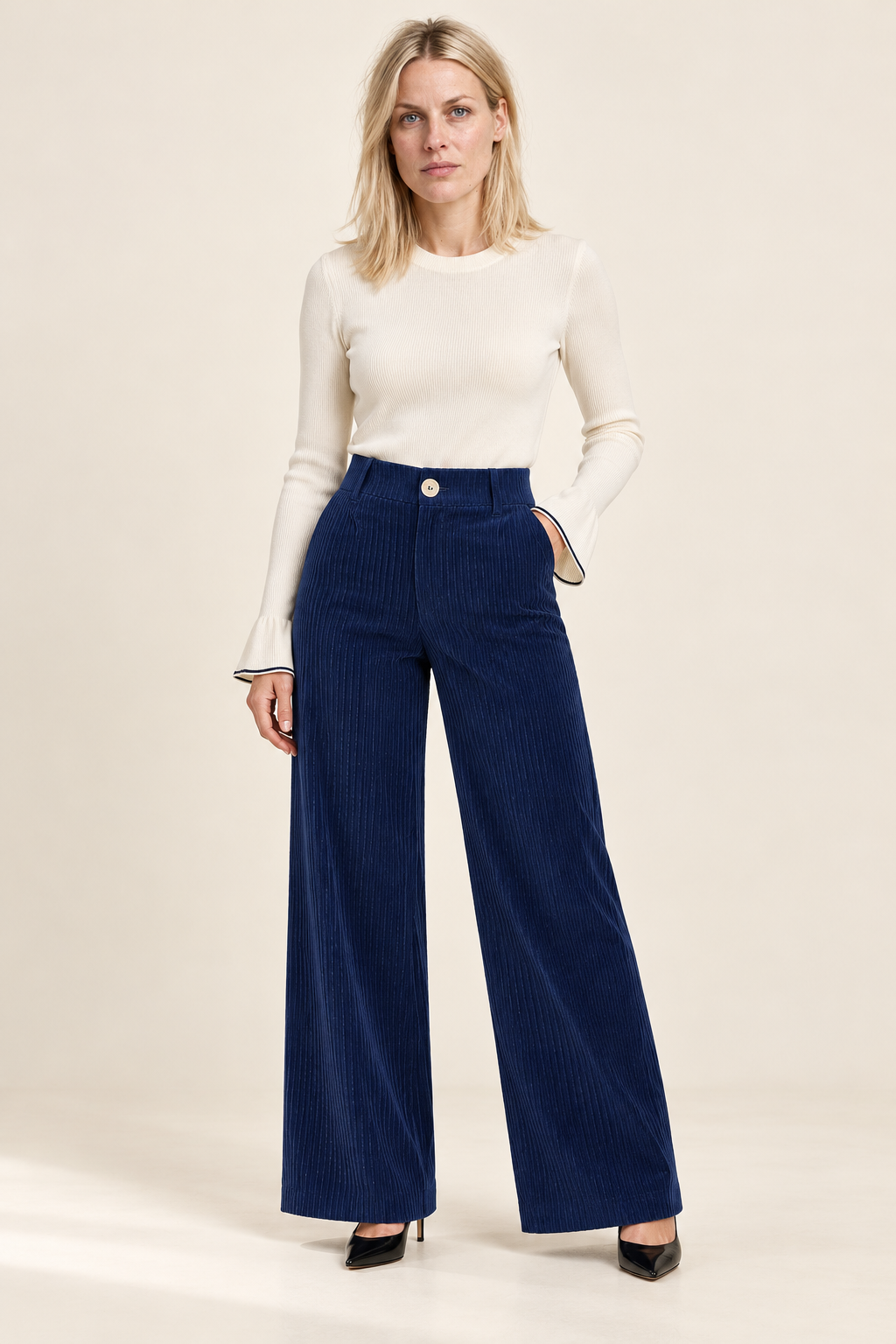 Parisa | High-Waisted Wide-Rib Corduroy Wide-Leg Trousers