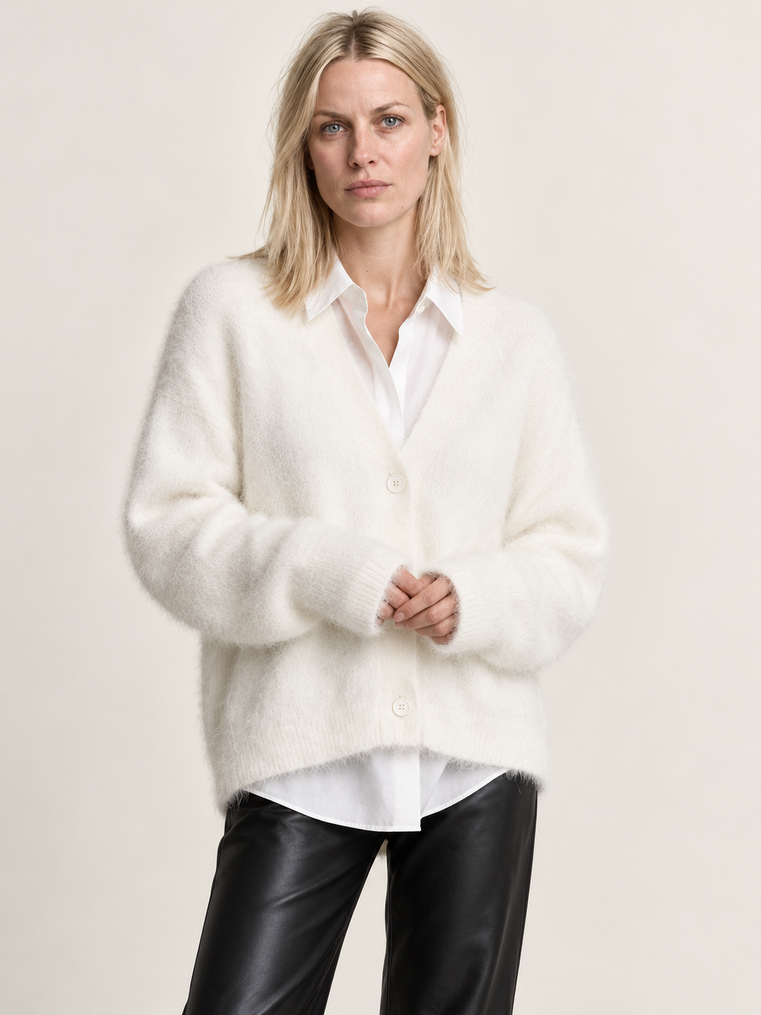 Isolde | Fuzzy Cropped Button Cardigan