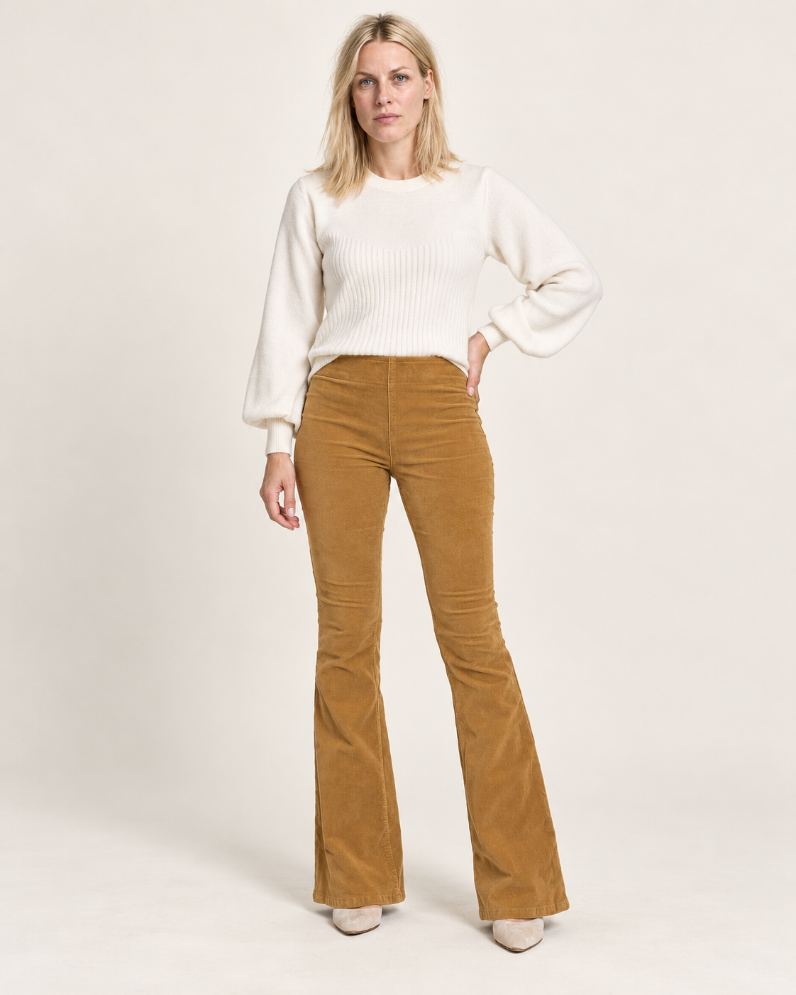 Ninon | High-Waisted Pull-On Corduroy Flare Pants
