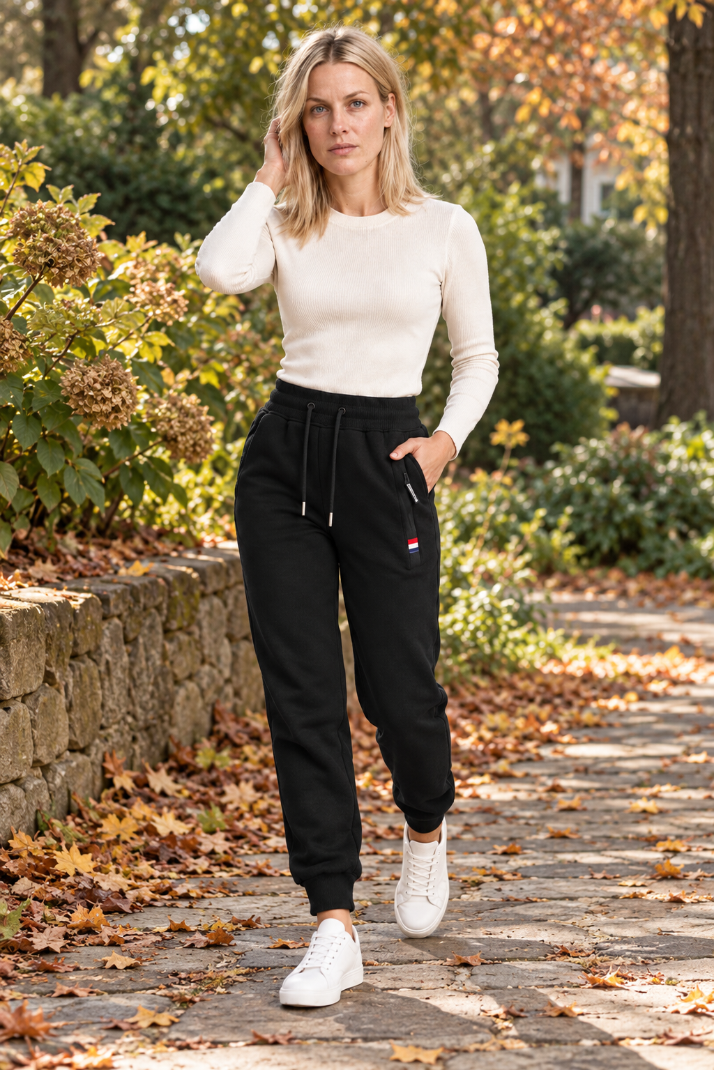 Caia | Fleece-Lined Drawstring Cuffed Jogger Pants