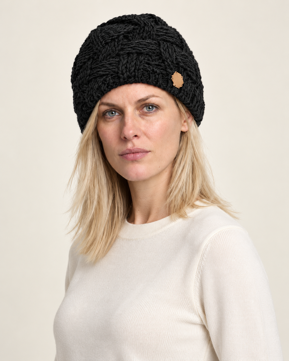 Antonella | Chunky Woven Cable-Knit Beanie