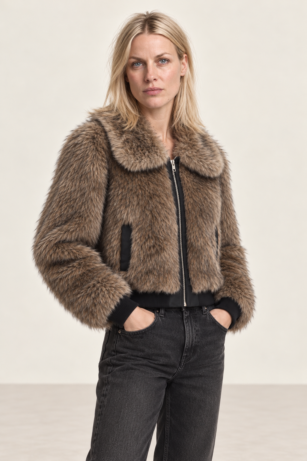Gisela | Collared Zip-Up Faux Fur Cropped Bomber Jacket