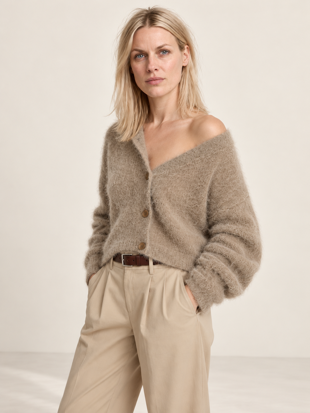 Isolde | Fuzzy Cropped Button Cardigan