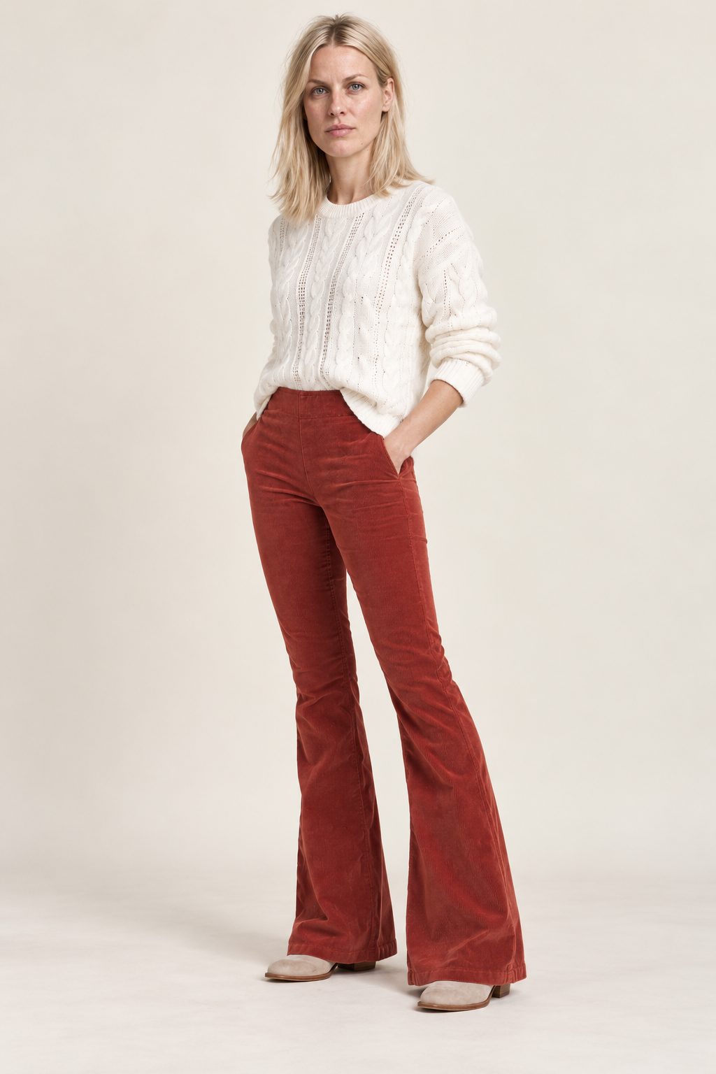 Ninon | High-Waisted Pull-On Corduroy Flare Pants
